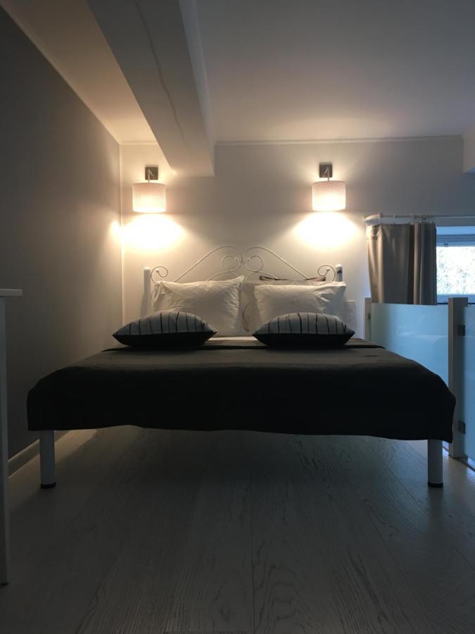 Lux Apartment Studio Berehove  Ngoại thất bức ảnh