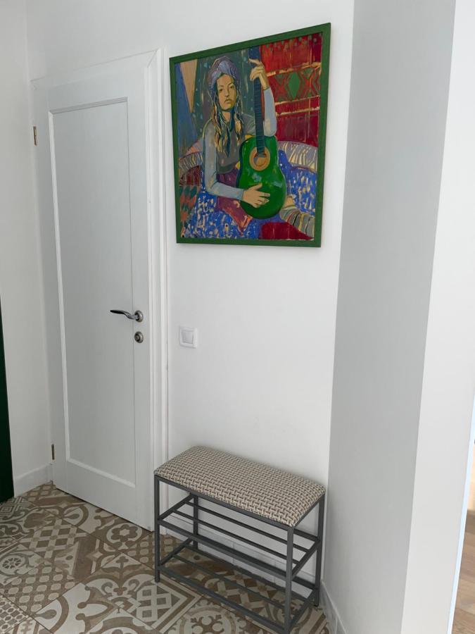 Lux Apartment Studio Berehove  Ngoại thất bức ảnh